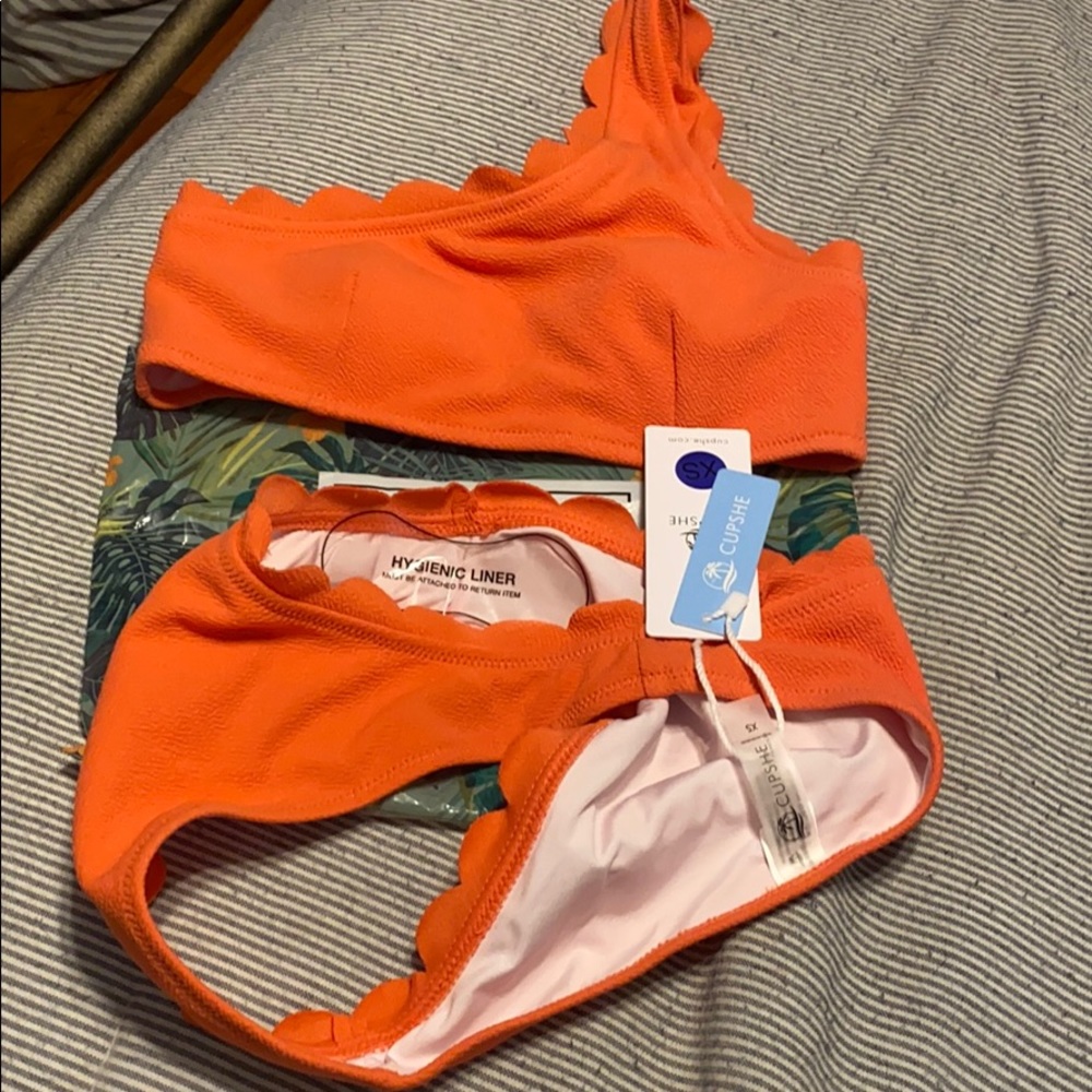 Bathing Suit - Picture 2 of 4